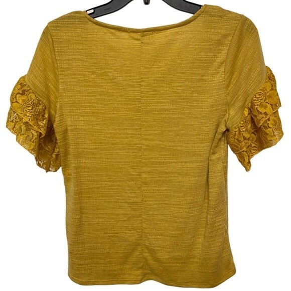89th & Madison Women’s Ruffled Sleeve Blouse - Picture 3 of 7